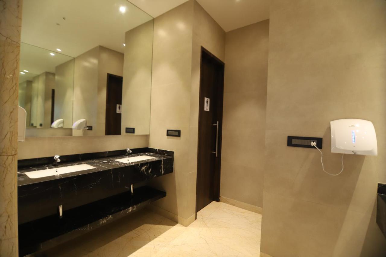 Econest Hotel Tarapith Zewnętrze zdjęcie