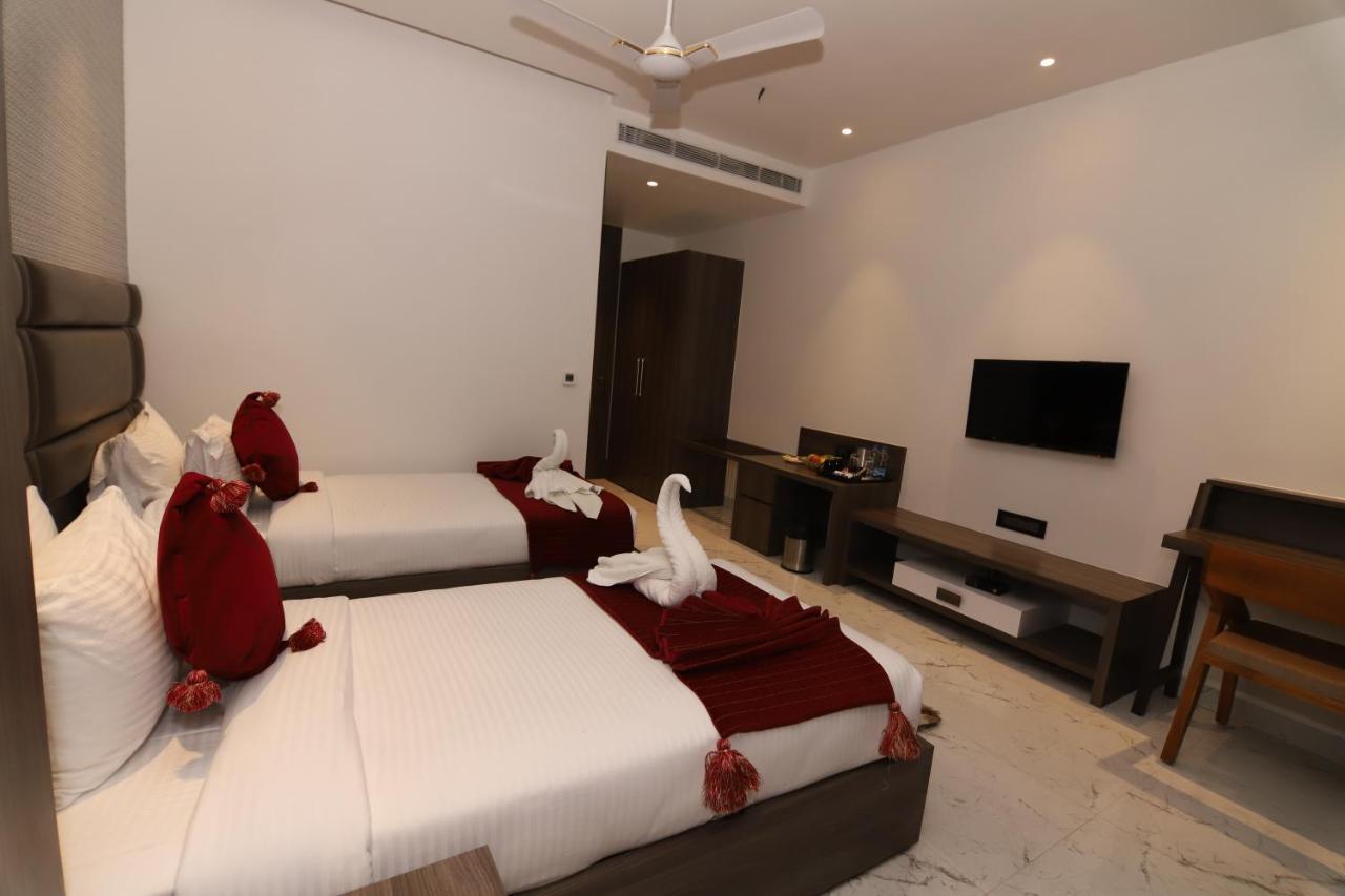 Econest Hotel Tarapith Zewnętrze zdjęcie
