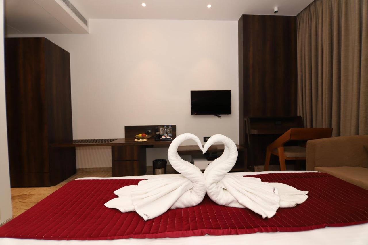 Econest Hotel Tarapith Zewnętrze zdjęcie