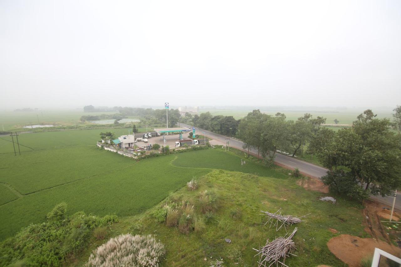 Econest Hotel Tarapith Zewnętrze zdjęcie