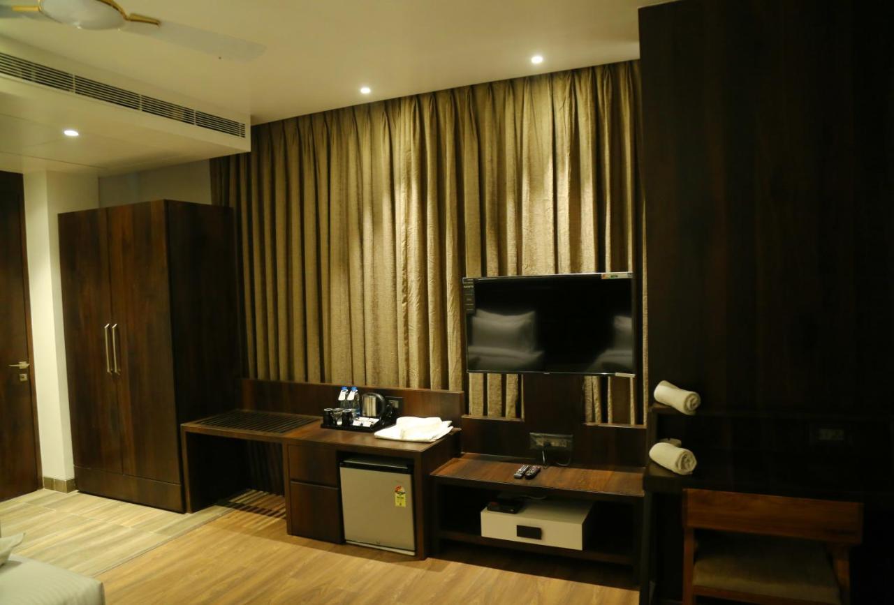 Econest Hotel Tarapith Zewnętrze zdjęcie