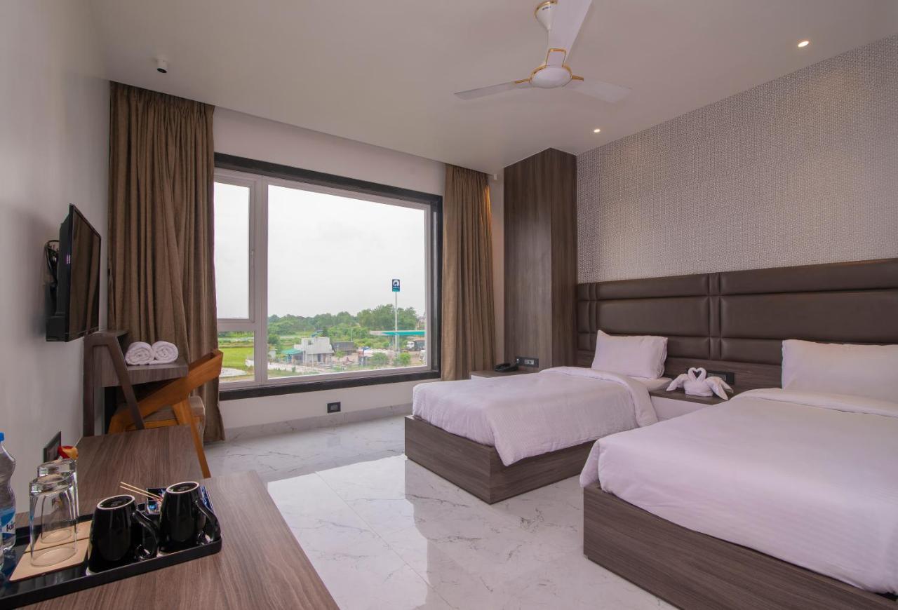 Econest Hotel Tarapith Zewnętrze zdjęcie
