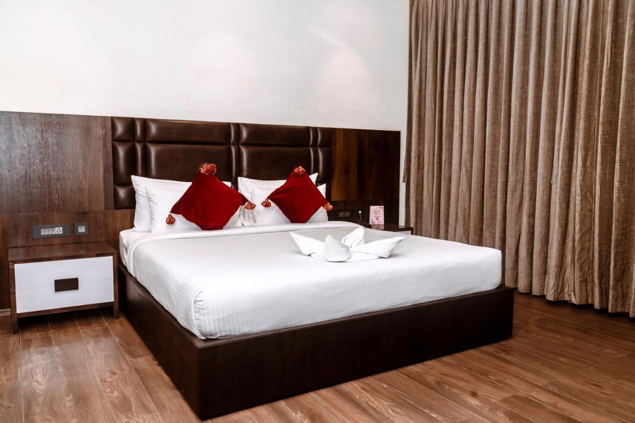Econest Hotel Tarapith Zewnętrze zdjęcie