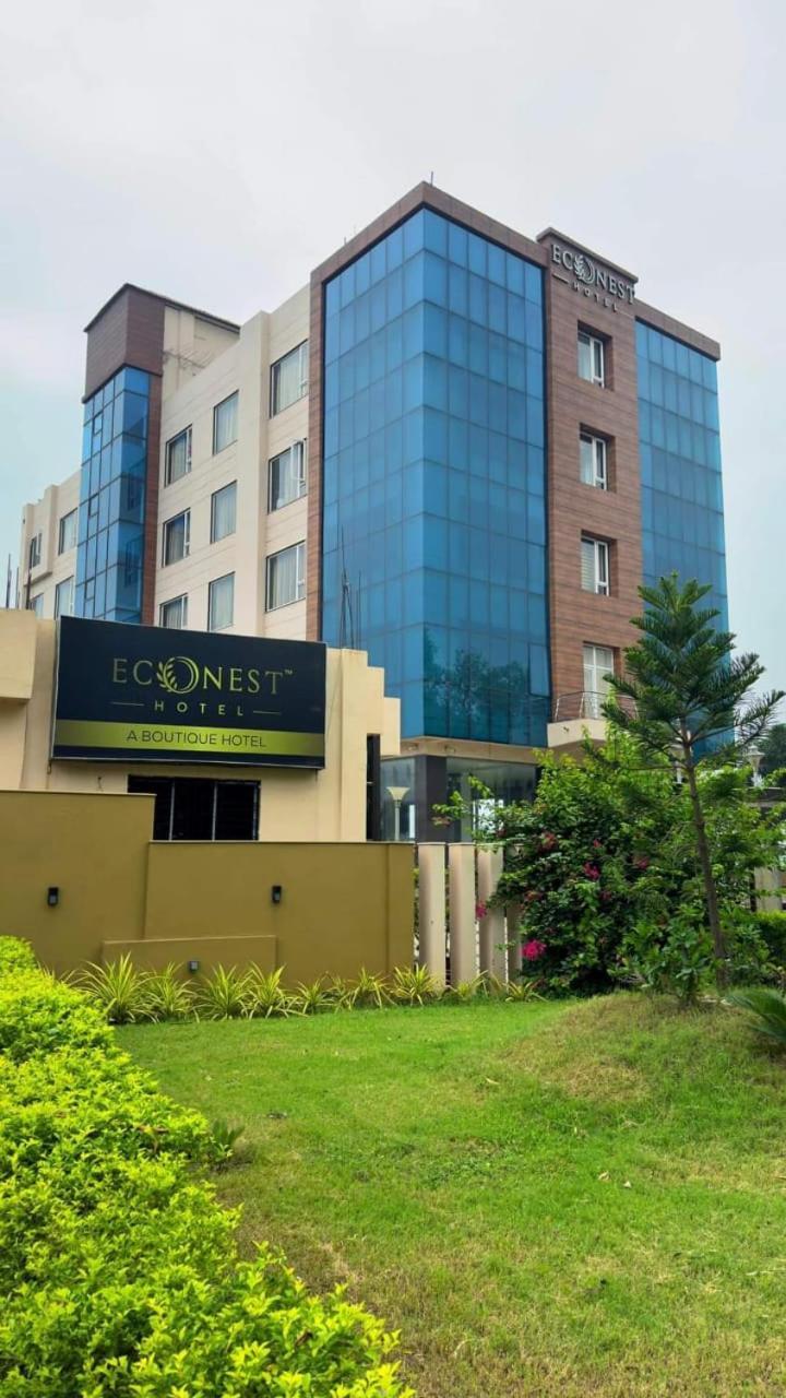 Econest Hotel Tarapith Zewnętrze zdjęcie