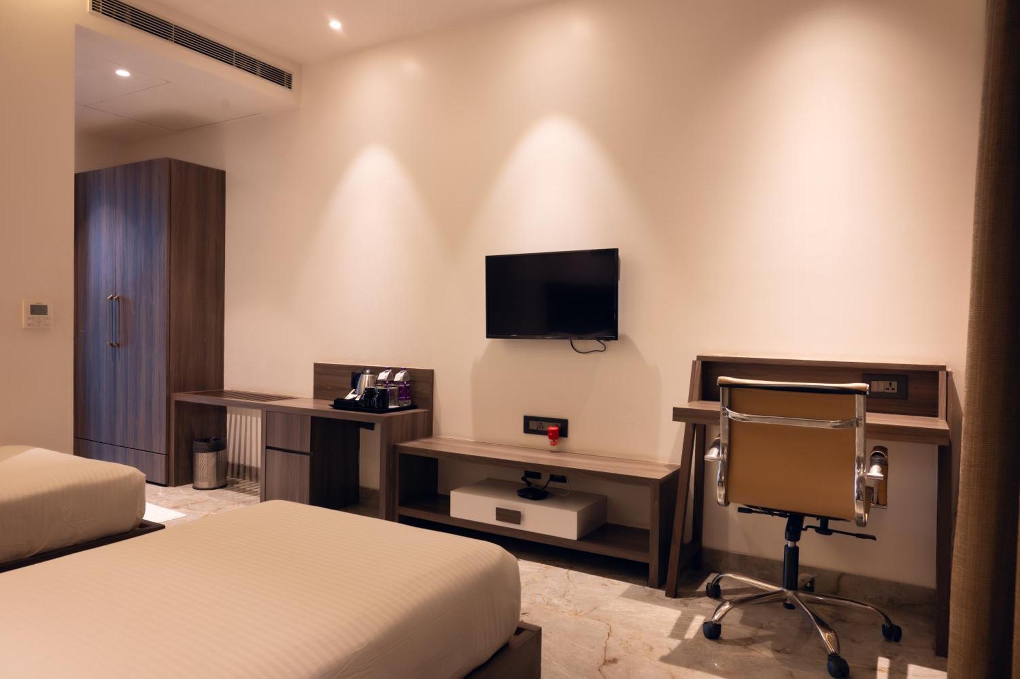 Econest Hotel Tarapith Zewnętrze zdjęcie