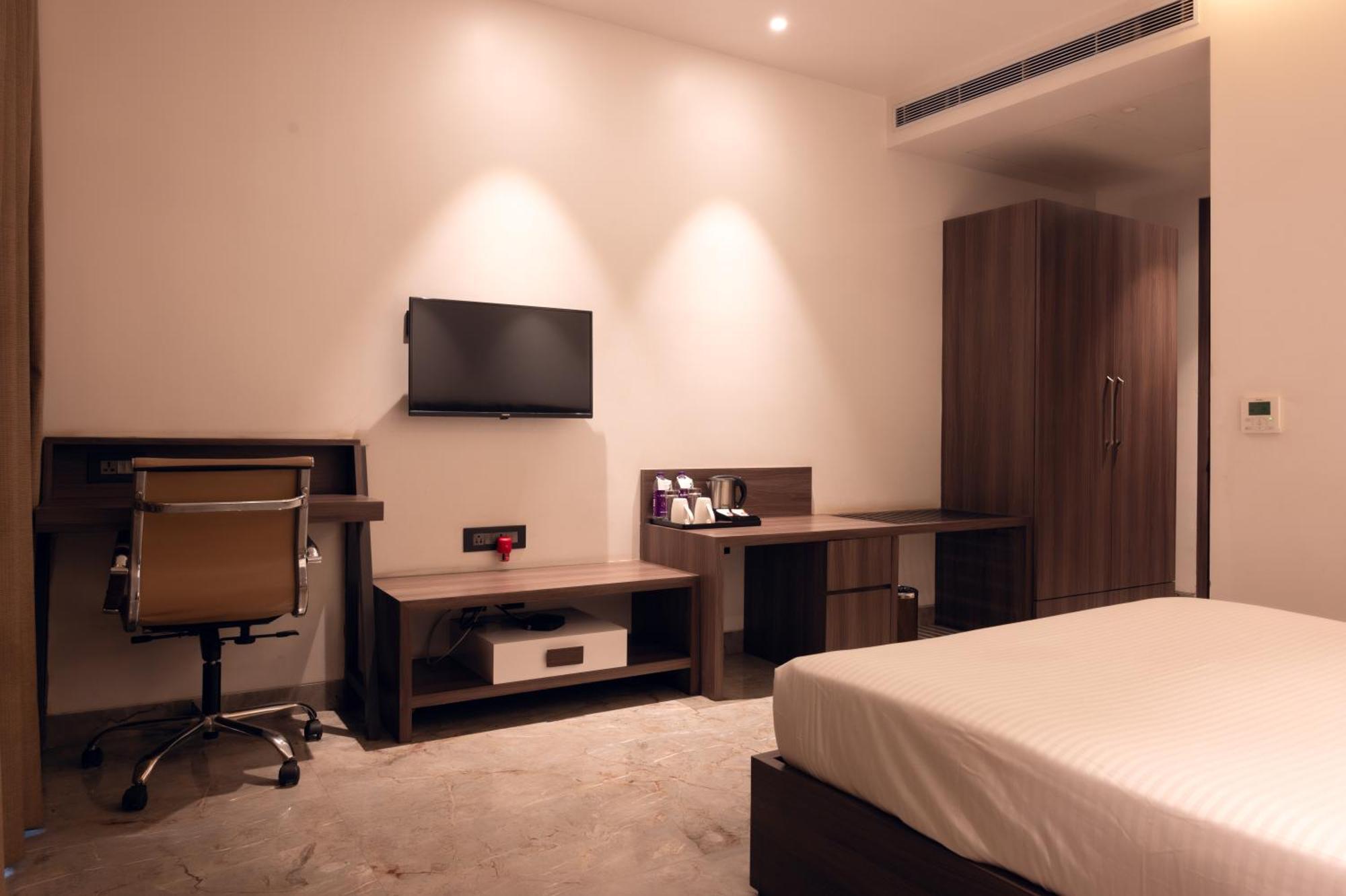 Econest Hotel Tarapith Zewnętrze zdjęcie