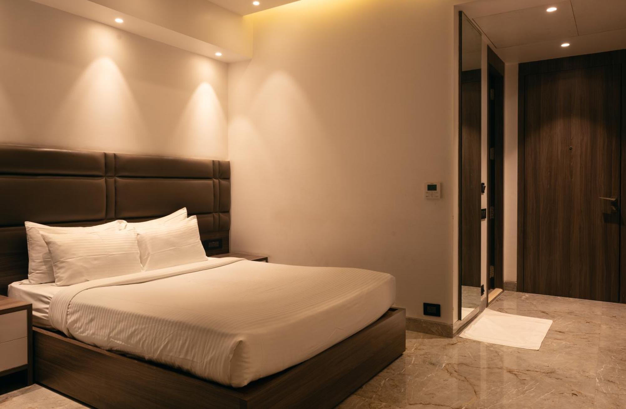 Econest Hotel Tarapith Zewnętrze zdjęcie