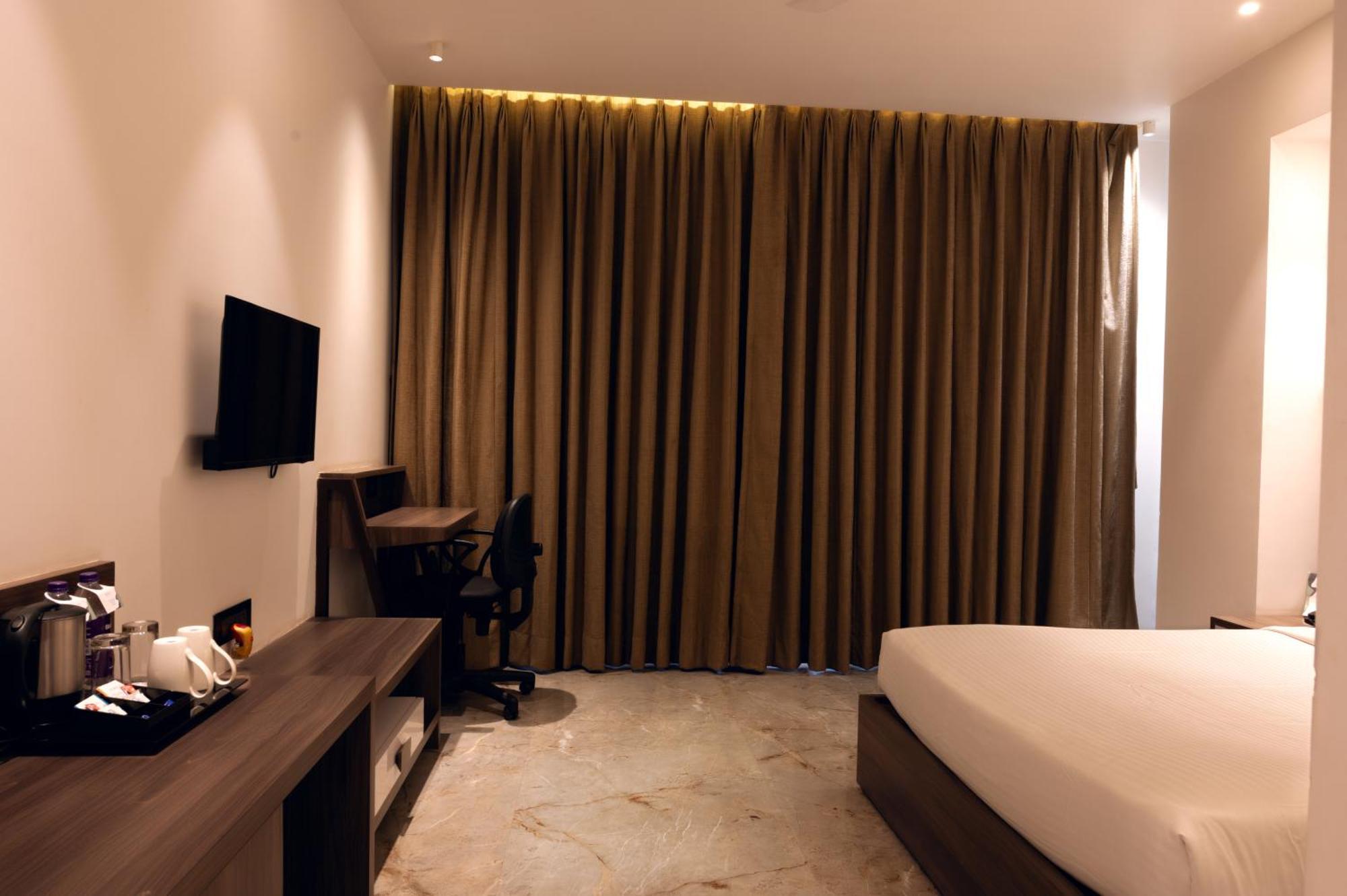 Econest Hotel Tarapith Zewnętrze zdjęcie